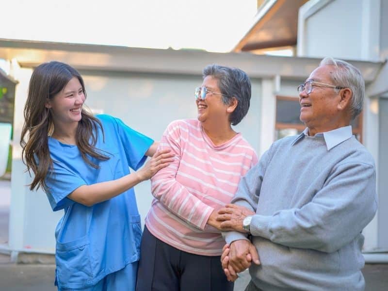 senior living transition support helping older adults adjust with caregiver guidance in new environment